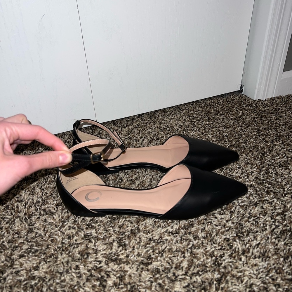 Womens pointy toe sandals / black